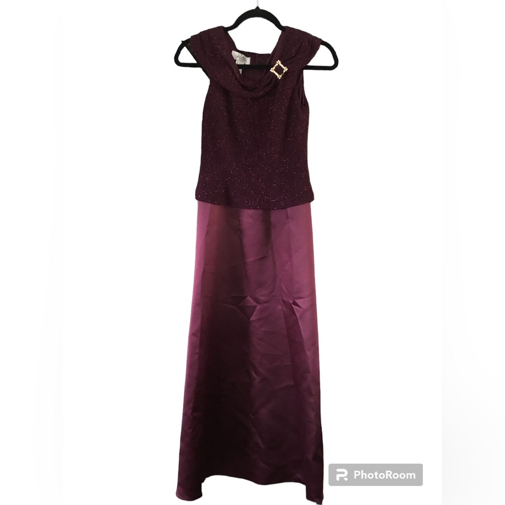 Patra Petite Formal Gown size 4